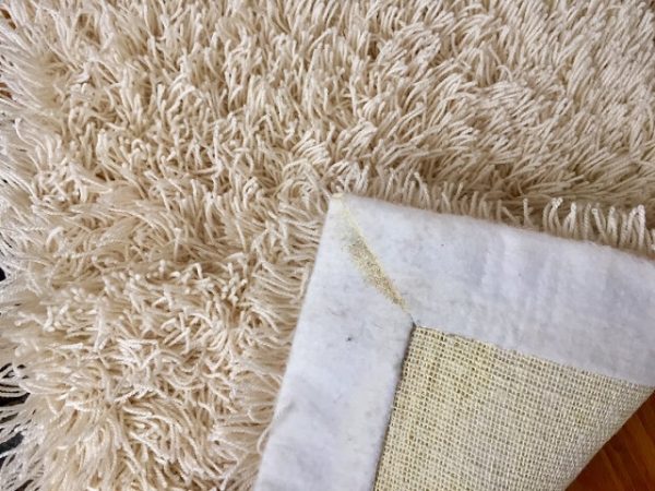 カーペット・絨毯・ラグの種類と違いを簡単解説！～織り方・素材・耐久 